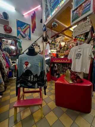 Zima v Janovského #praguevintagestore #vintage #prague